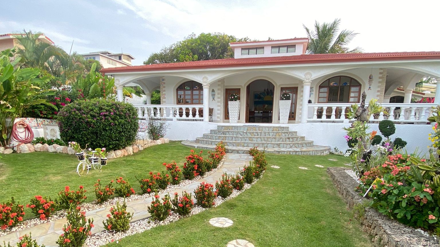 Villa with sea view for sale