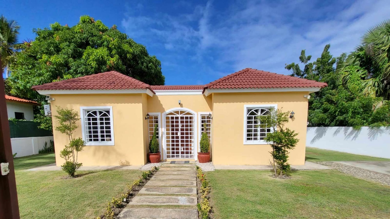 Villa for sale Costambar, Puerto Plata 3 minutes from the beach