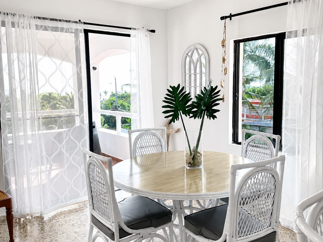 Oasis Apartment for Rent with Ocean View