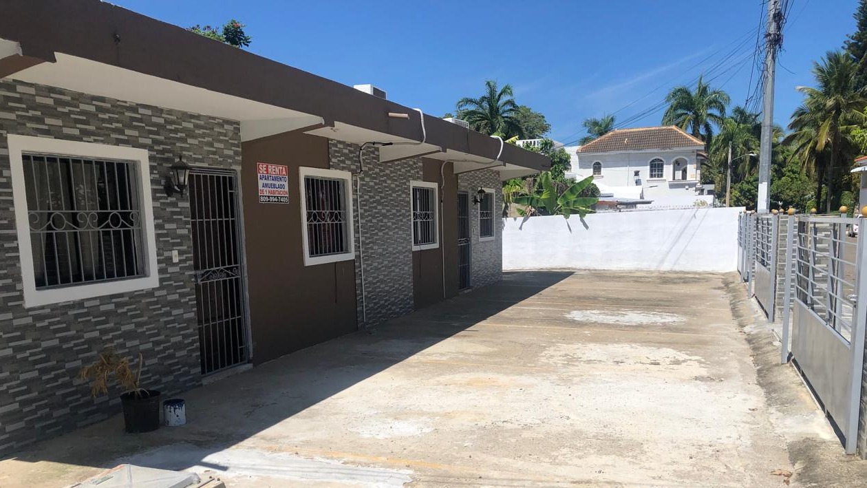 Apartment complex for rent in Costambar, just 5 minutes from the beach.